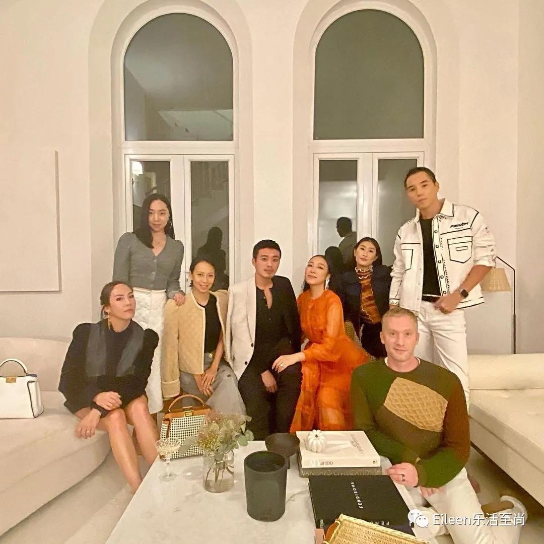 豪门乖女不婚生子，四婚亲妈帅过女神继母，港岛名媛都这么酷吗？