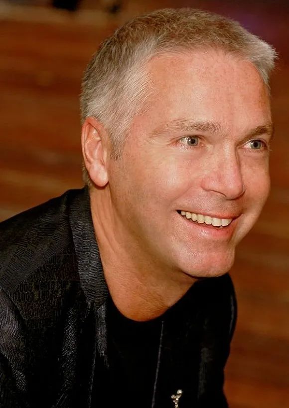 姣斿埄鏃舵椂瑁呭搧鐗宒ries,bikkembergs鍝佺墝鏈嶈