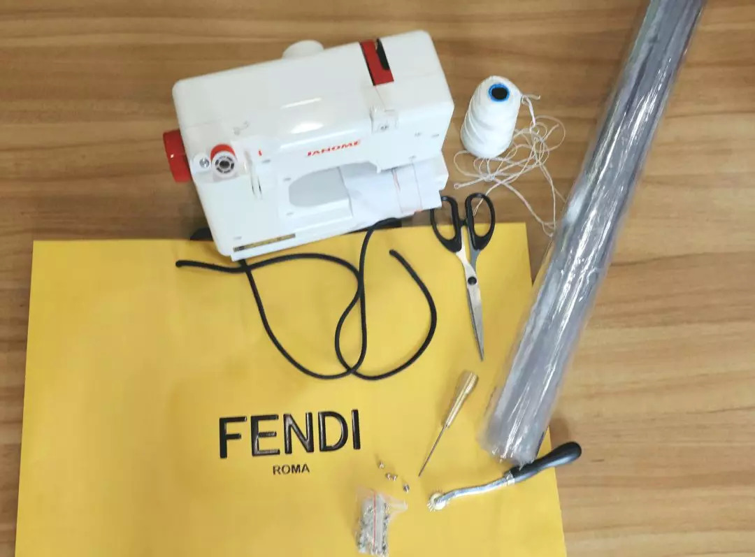 废旧纸袋如何做收纳包包,大牌纸袋斜挎包包改造教程