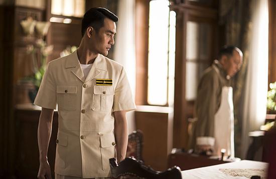 眼神清澈楚楚动人,眼神清澈国风美少年