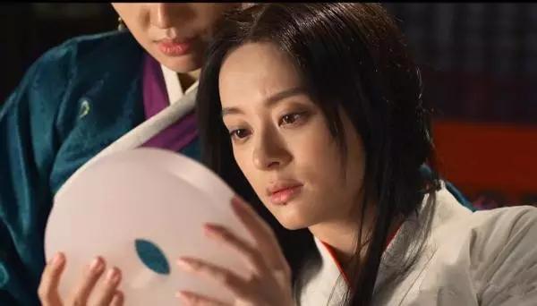 鎴愯鏁呬簨鍗滄樇鍗滃,鑱婅亰鍛ㄦ槗鍏崷鐨勪簨