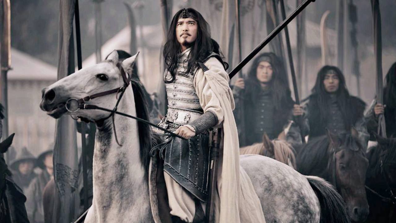 让曹操割须弃袍的真正幕后大佬是汉献帝