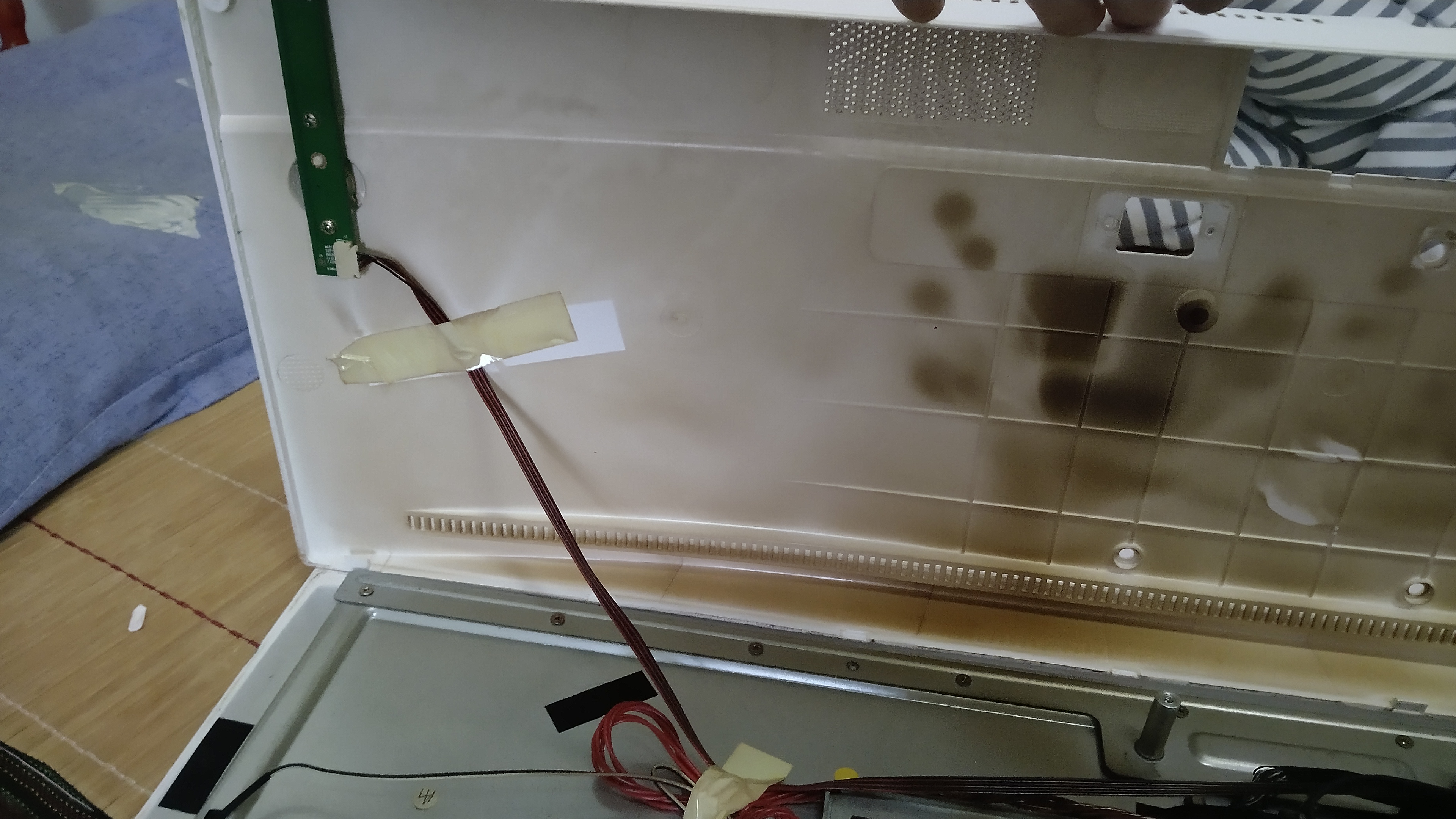 aoc显示器24w80p怎么拆,aocq3208vwg显示器怎么样