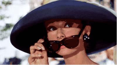 出门凹造型必备墨镜,凹造型必备的墨镜怎么戴都好看