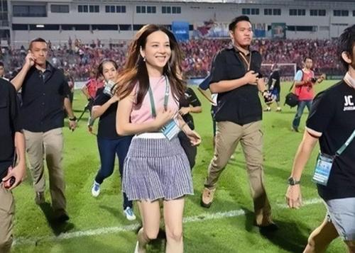 伍伦盼泰国女足,泰国足协女主席伍伦盼