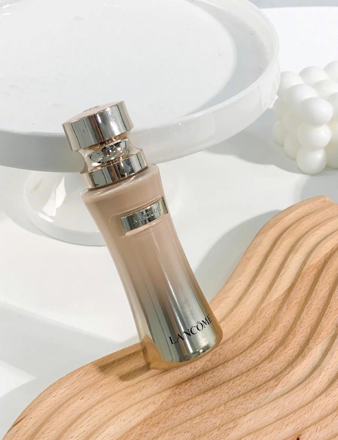 十大公认遮瑕的大牌粉底液,粉底液推荐公认好用阿玛尼粉底液