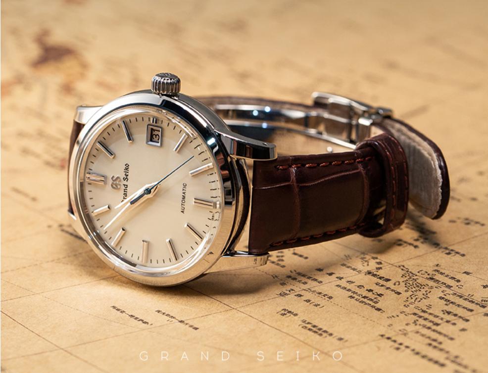 适合老年男士的10款最佳方形手表,男士潮表手表