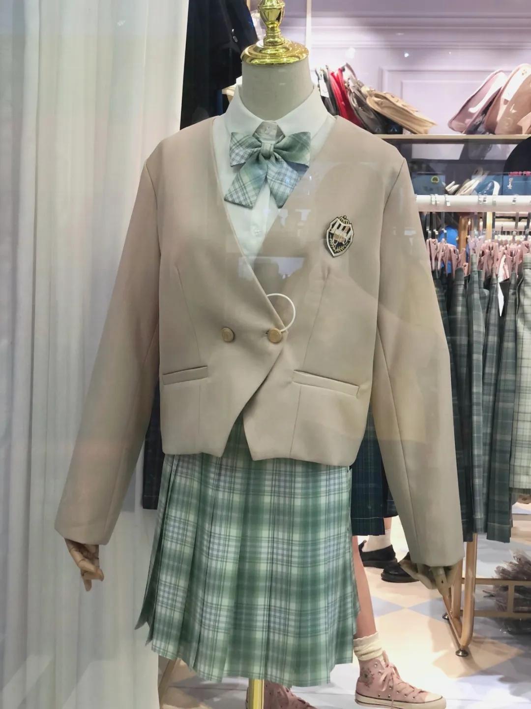 哪个城市有汉服和洛丽塔实体店,西安汉服实体店汉服体验