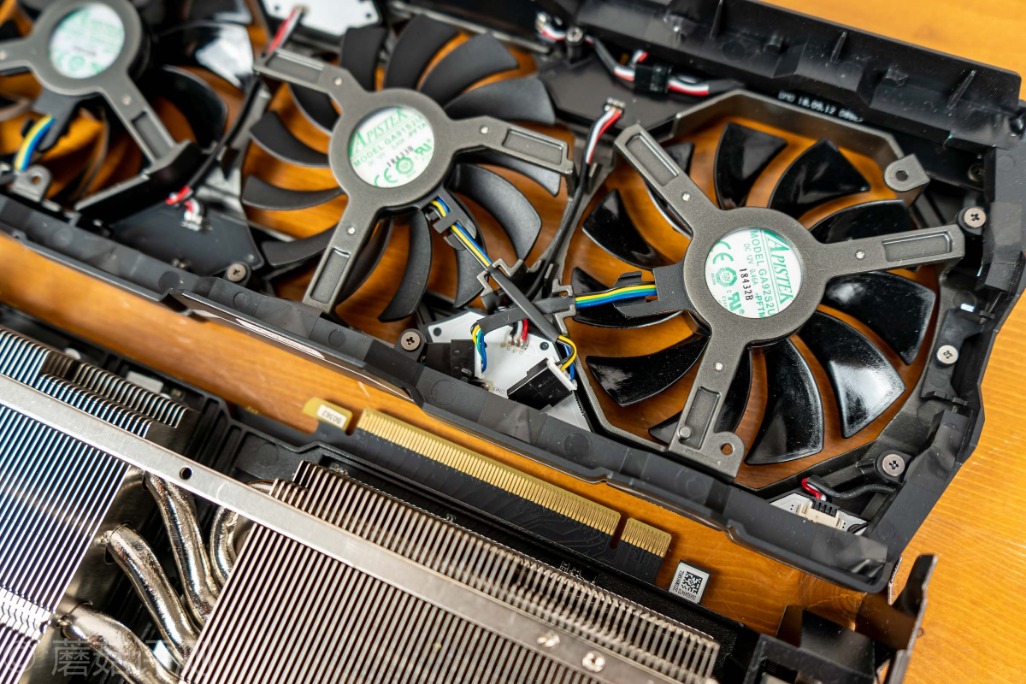 索泰rtx2060深度评测,索泰1060显卡拆解图