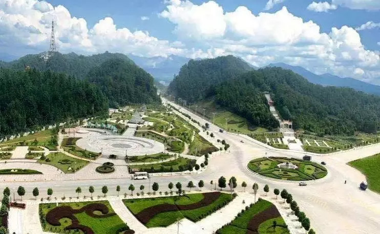 大家好，我叫上高，这是我的简历，以后多多关照