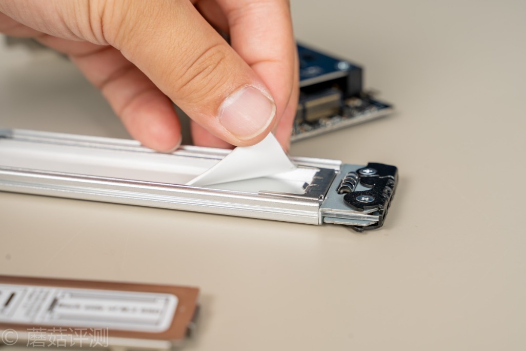 极速插拔，解锁更多使用姿势、ICYDock硬盘抽取盒PCI转M2评测