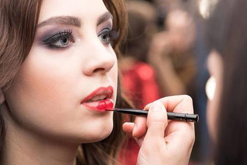 唇部厚唇改薄效果不好,唇部薄需要怎么调整