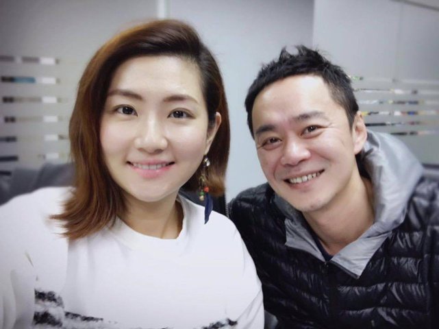 任家萱离婚后续,任家萱离婚首次面对媒体