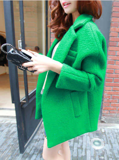 女生怎样穿衣服算保守,女生怎么穿衣服才好看