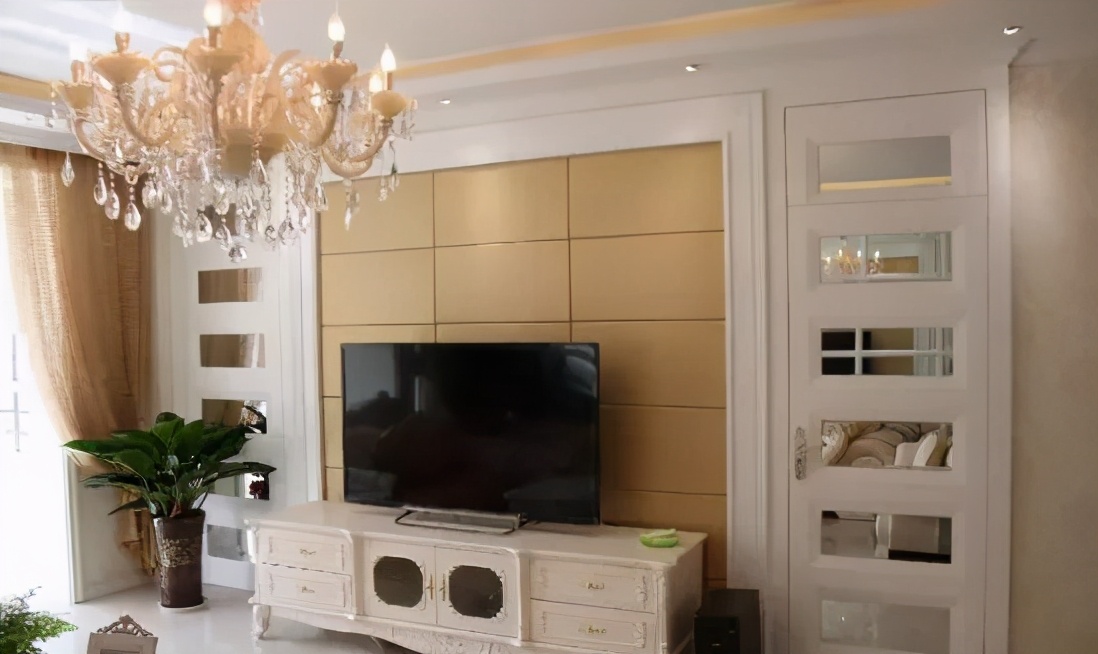 140平方米户型做什么电视墙好看,电视墙与入户门斜对面户型设计