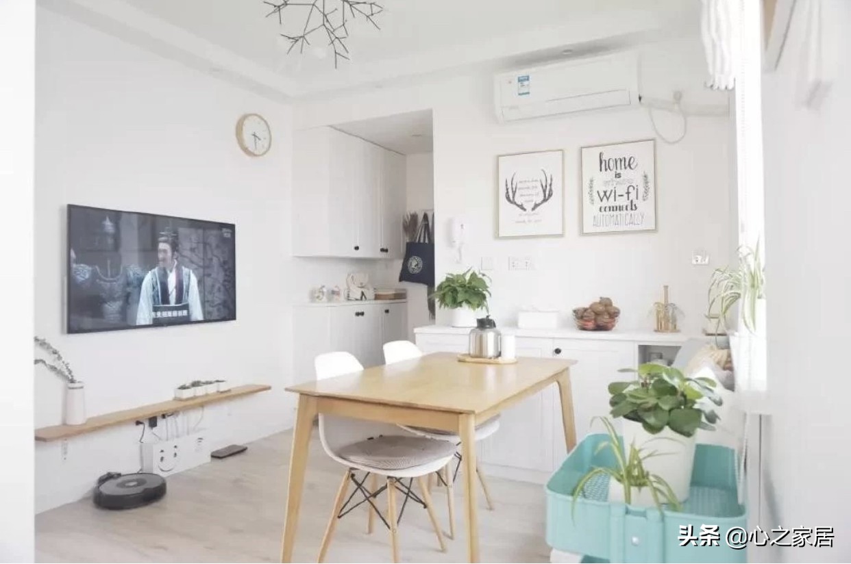 小客厅用卡座代替沙发的效果图,沙发摆在餐厅与客厅之间经典案例