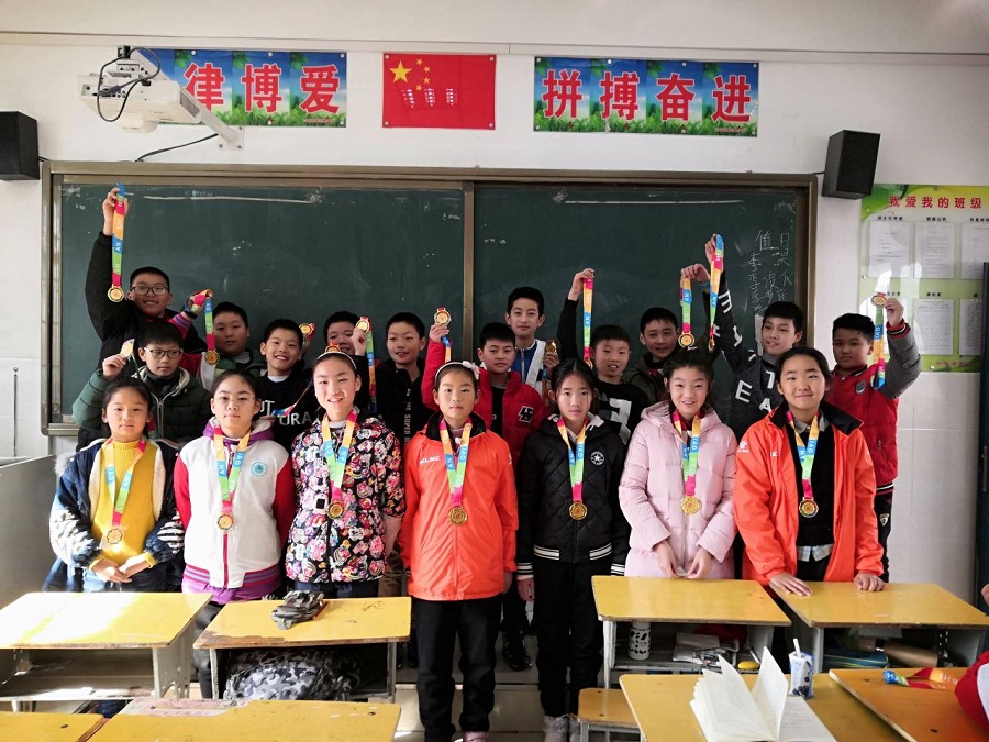 六安市三里桥小学足球赛,六安市梅山路小学足球队