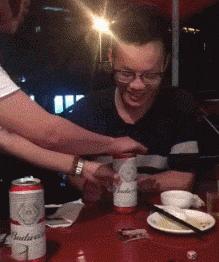 搞笑gif开心一刻单身也挺好,搞笑gif开心视频