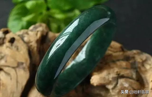 油青区别,油青属于翡翠a货吗