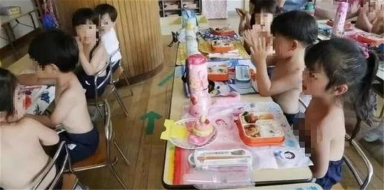 上课“脱衣”刺激发育，日本“裸体教育”惹争议：这不是耍流氓吗