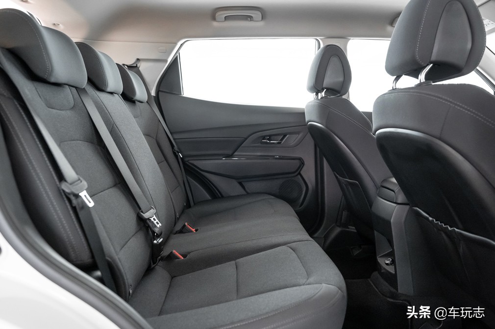 2011款双龙柯兰多操作指南 (双龙柯兰多家用车)