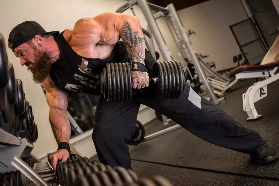 如何从瘦弱变强壮训练教程,强壮男性的训练方法