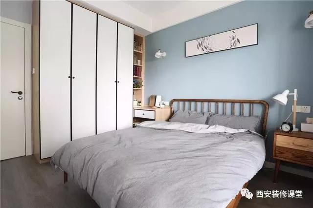 床头柜挡衣柜门？这些办法解决