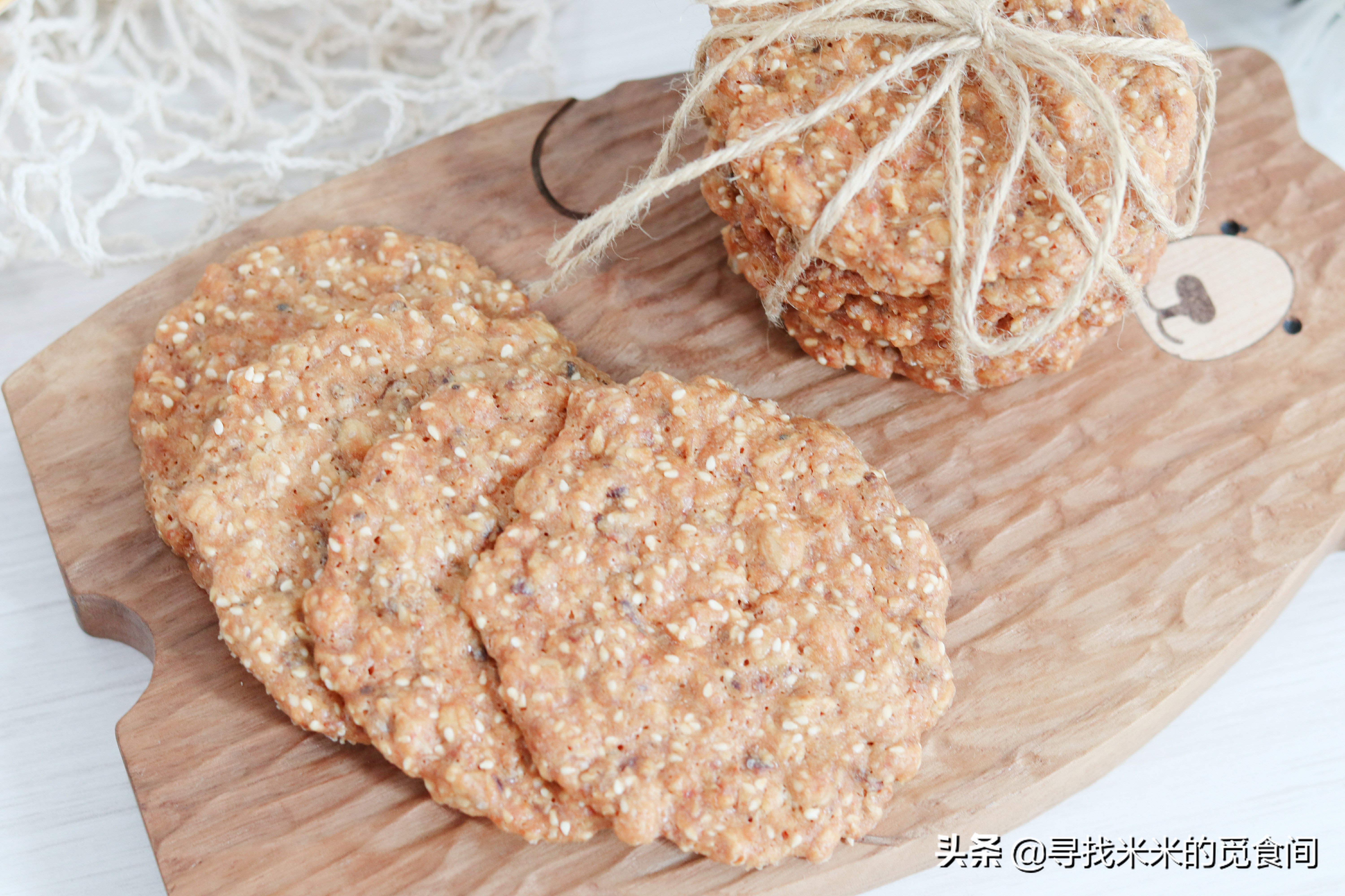 女明星分享的食谱靠谱吗？实测董洁版燕麦芝麻薄脆，结果有些意外