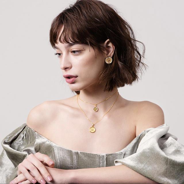 为啥相同的穿搭自己不穿不好看,同样的穿搭为什么别人穿更好看