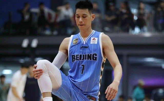 为何足球比篮球更难进球,为什么足球是最具观赏性的运动