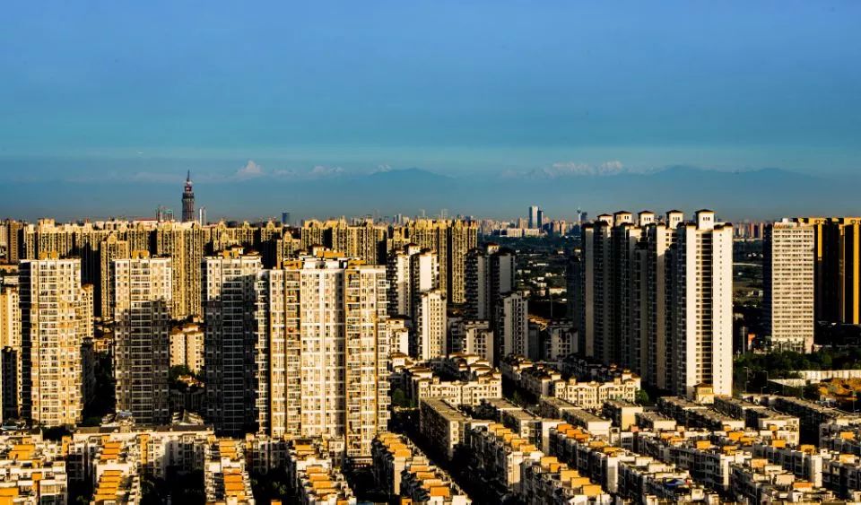 晴空+晚霞，成都又看四姑娘了！