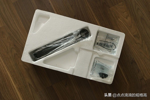 ergotron显示器测评,爱格升ergotron显示器