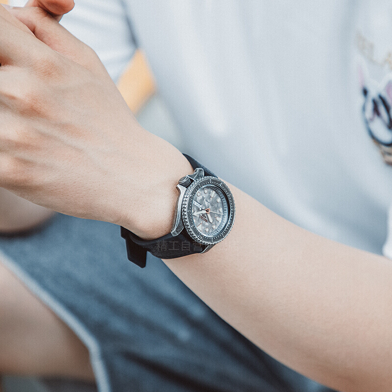 精工5号海牙,精工5号巴萨款