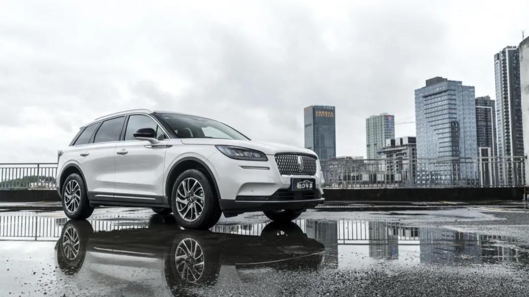 挑战航海家四驱尊雅版,全新林肯冒险家整体实力精进