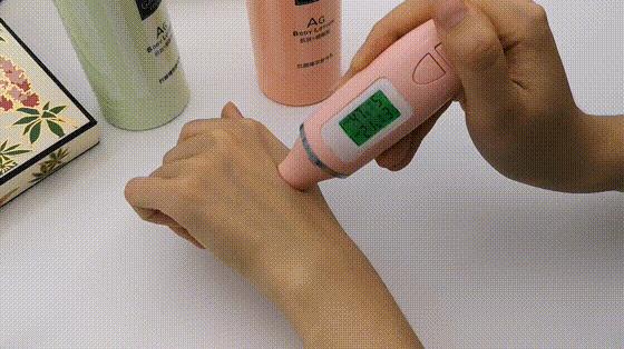 王鸥露背照片,王鸥最新露背写真