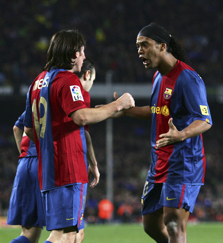 梅西受伤内马尔带领巴萨连胜,19号小将梅西