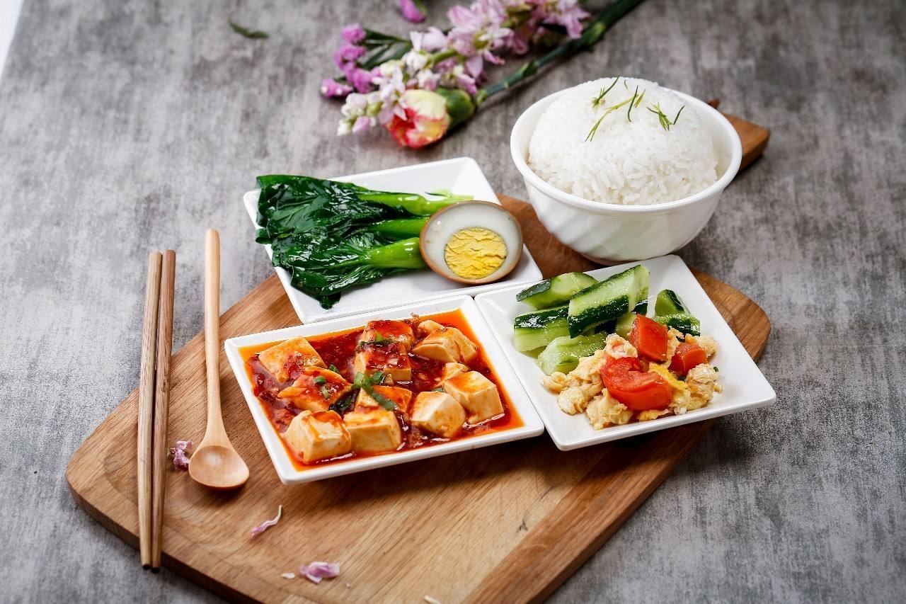 老乡鸡的团餐给店长几个点,老乡鸡带给餐饮行业的思考