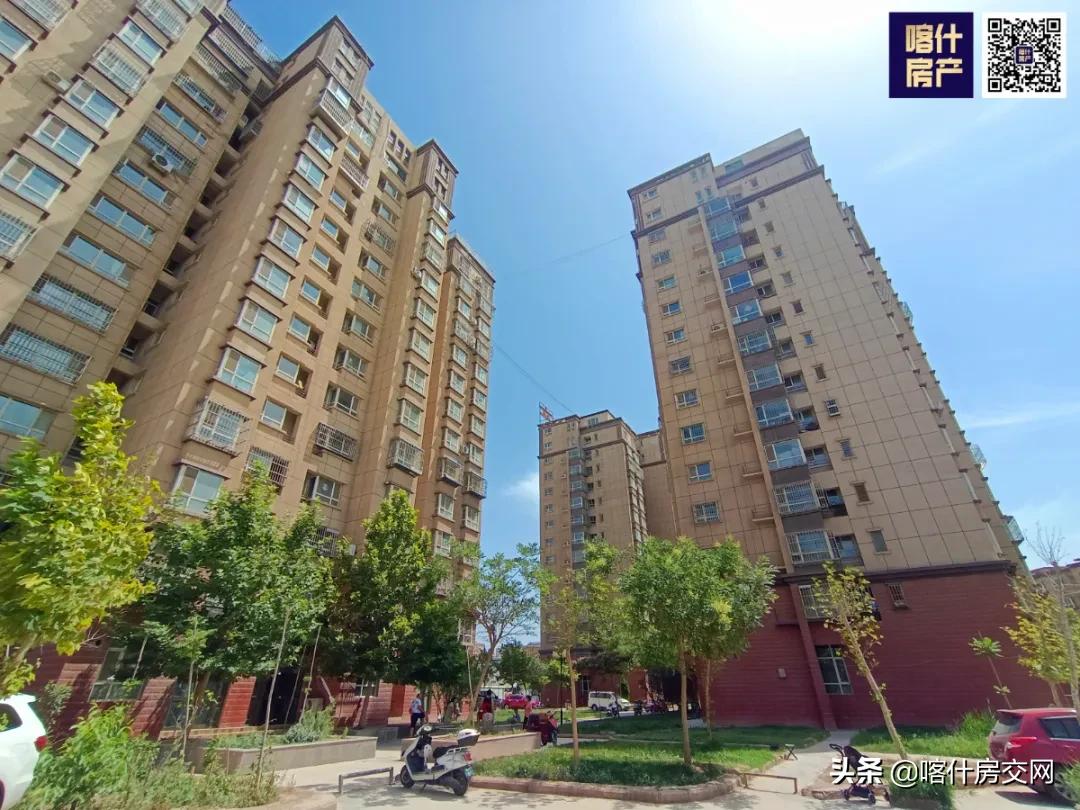 喀什11年房龄住宅—安泰小区，挂牌价6468元/㎡，停车竟不是困难