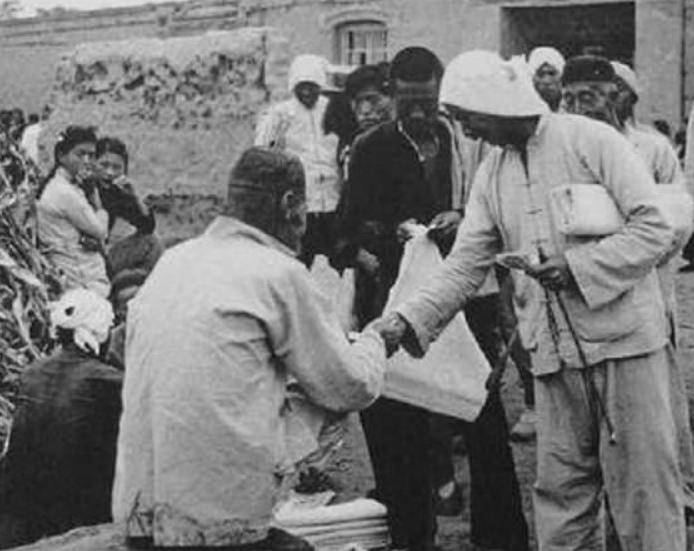 1950年，多名开国元勋联名请求寻找“代号OX”，接进京享18级待遇