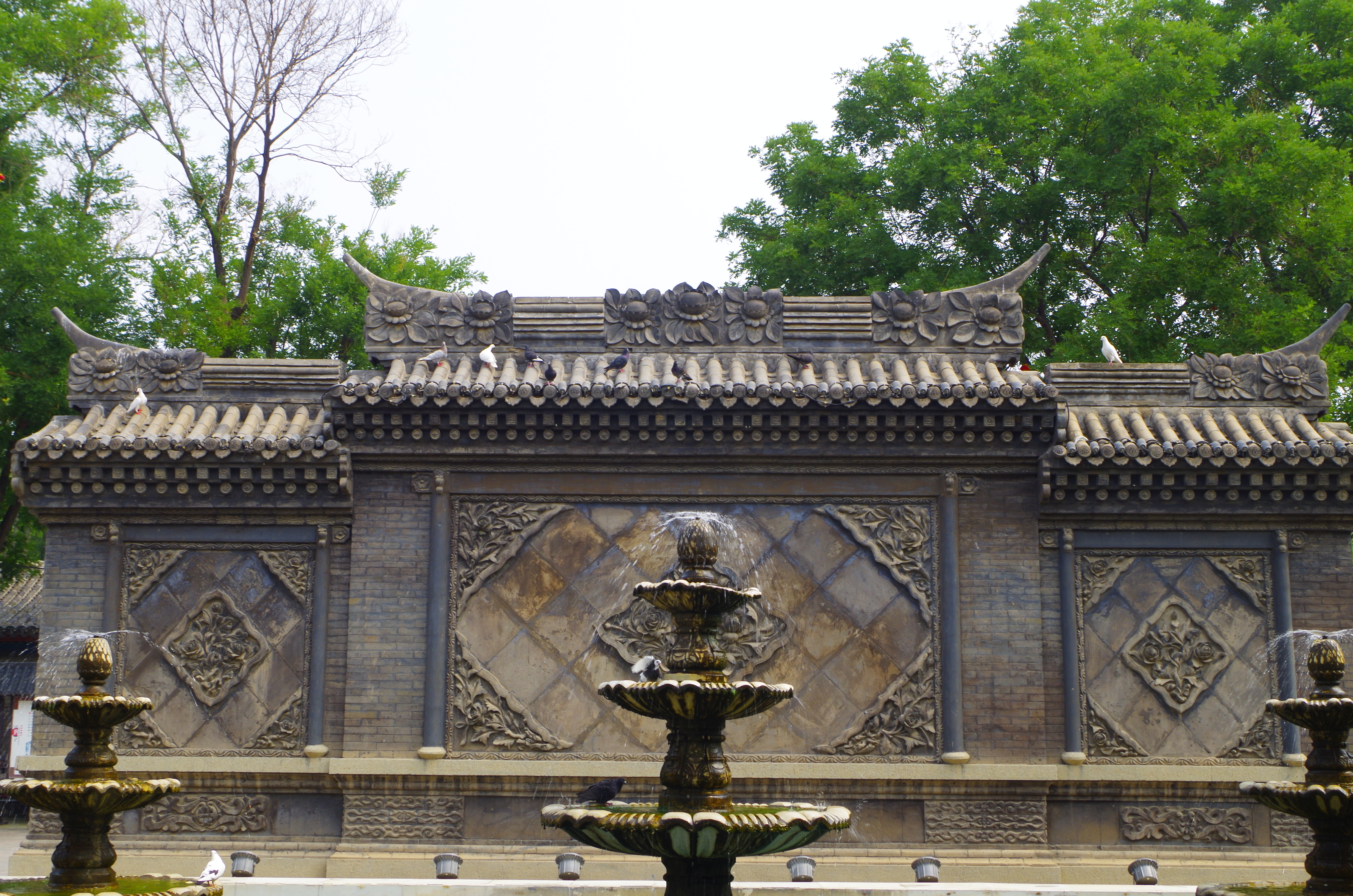 来自于1986年的荣国府