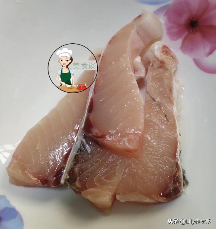 煎鱼在锅里放点这个不破皮不粘锅,教你煎鱼不破皮不粘锅只要三步