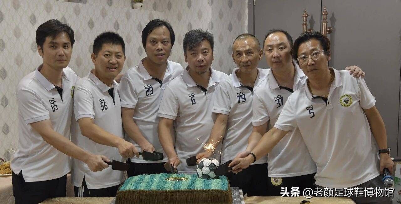 昆山草根足球队,中国足球联赛昆山