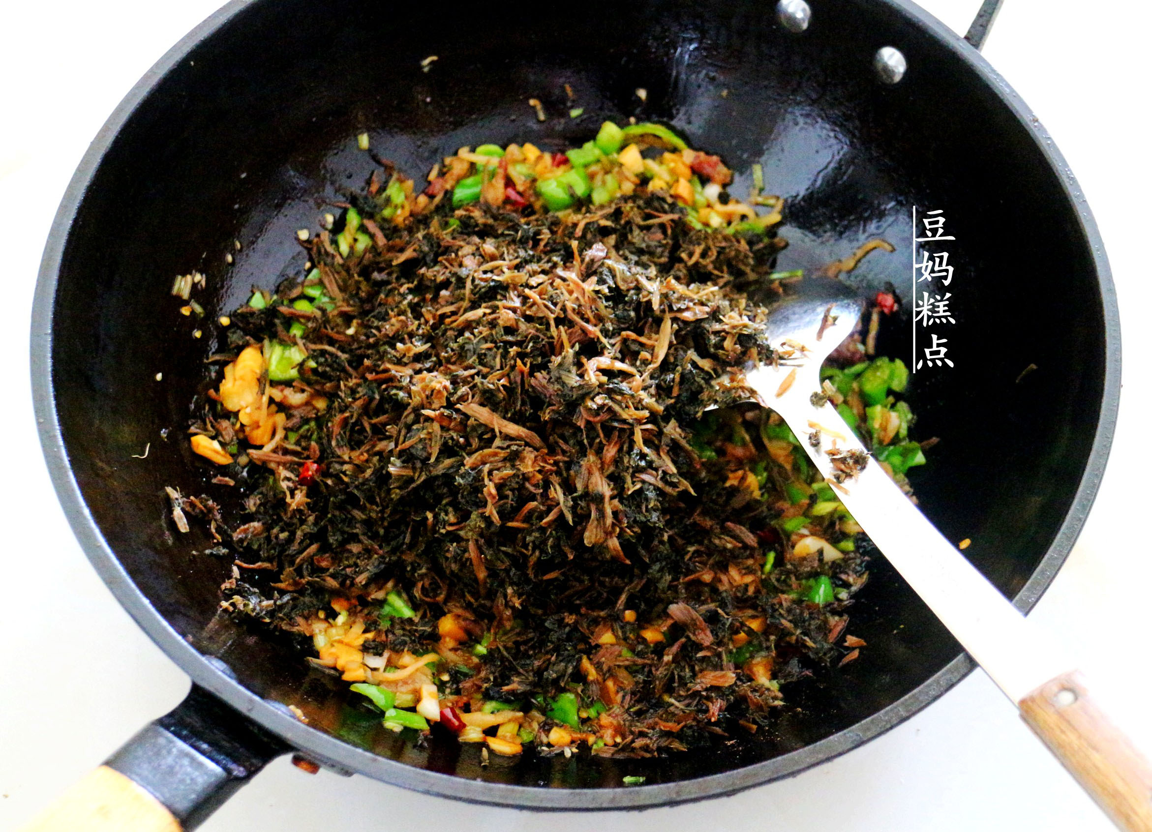 外婆菜怎么搭配做才好吃,外婆菜如何搭配炒好看又好吃