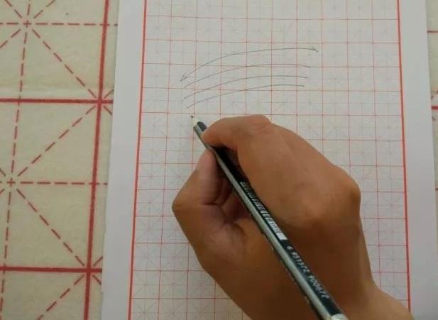 握笔写字正确姿势视频教程幼儿,握笔写字的正确方法和姿势