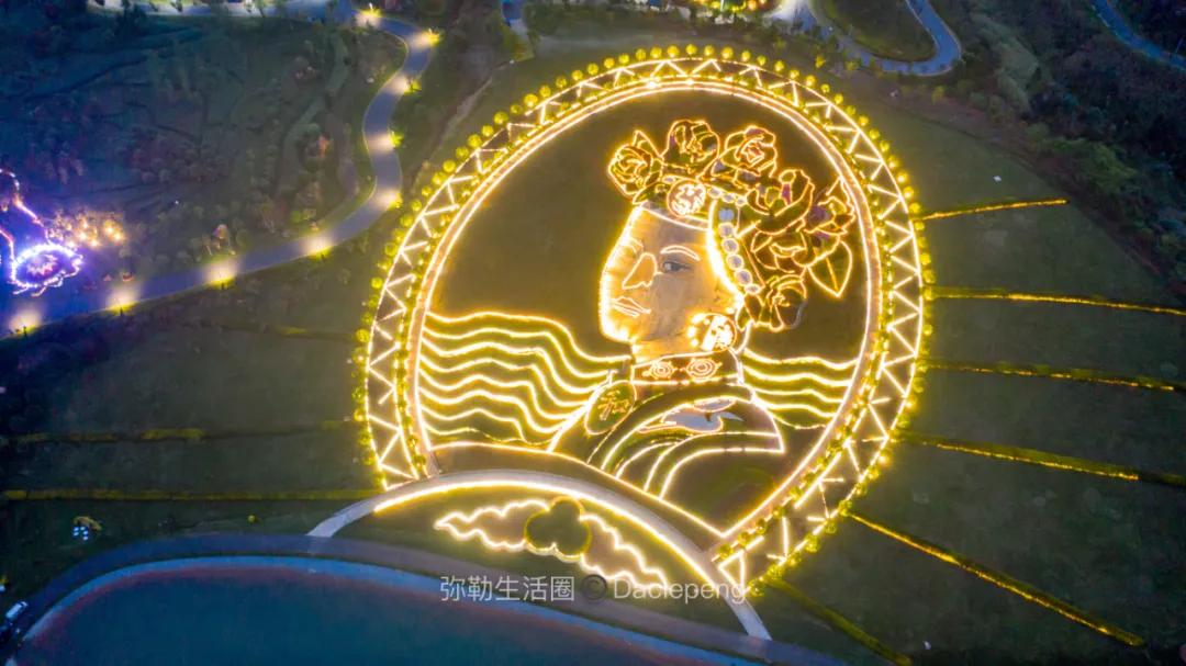 云南最美小镇图片,云南太平湖森林公园花海