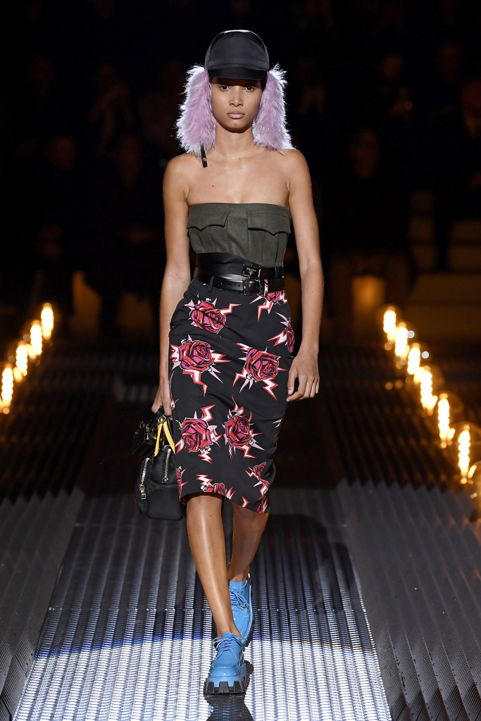 米兰2012秋冬男装周prada专场秀,米兰时装周prada2024