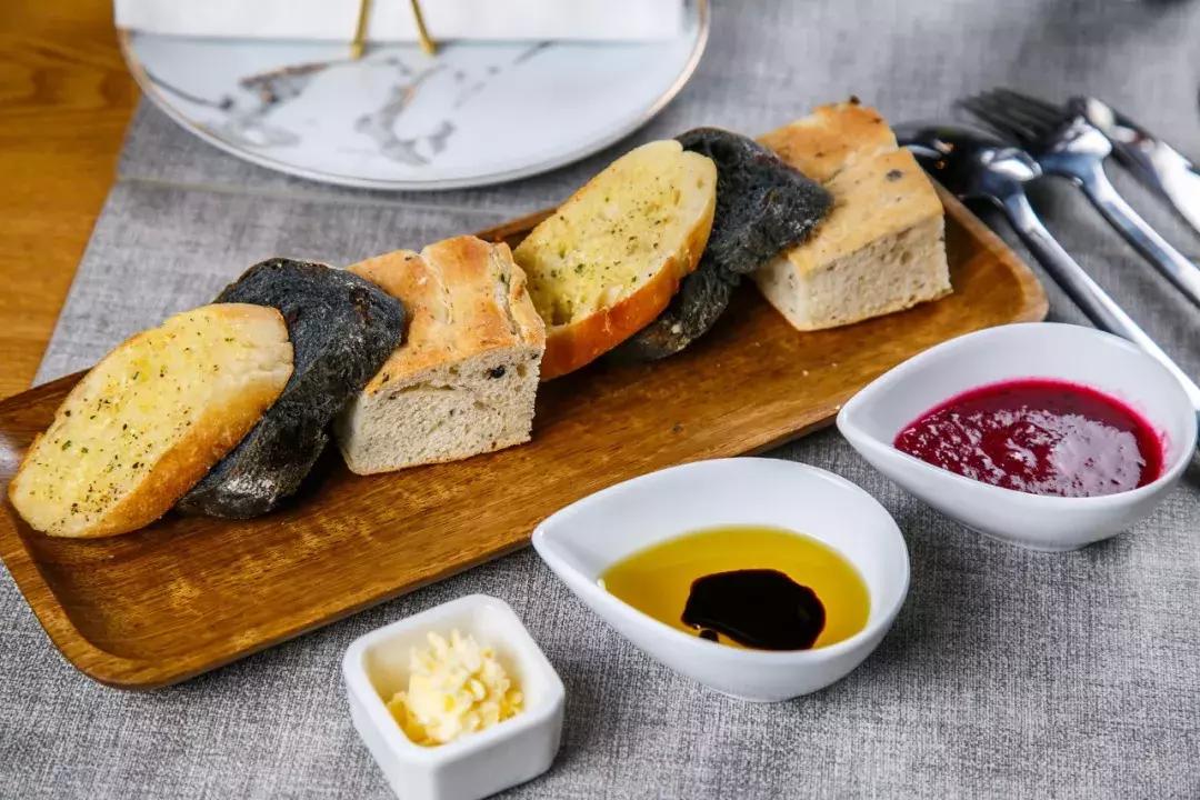 万元抽奖!送戴森卷发棒+TF口红!这家花园西餐厅让我开始嫌弃男友!