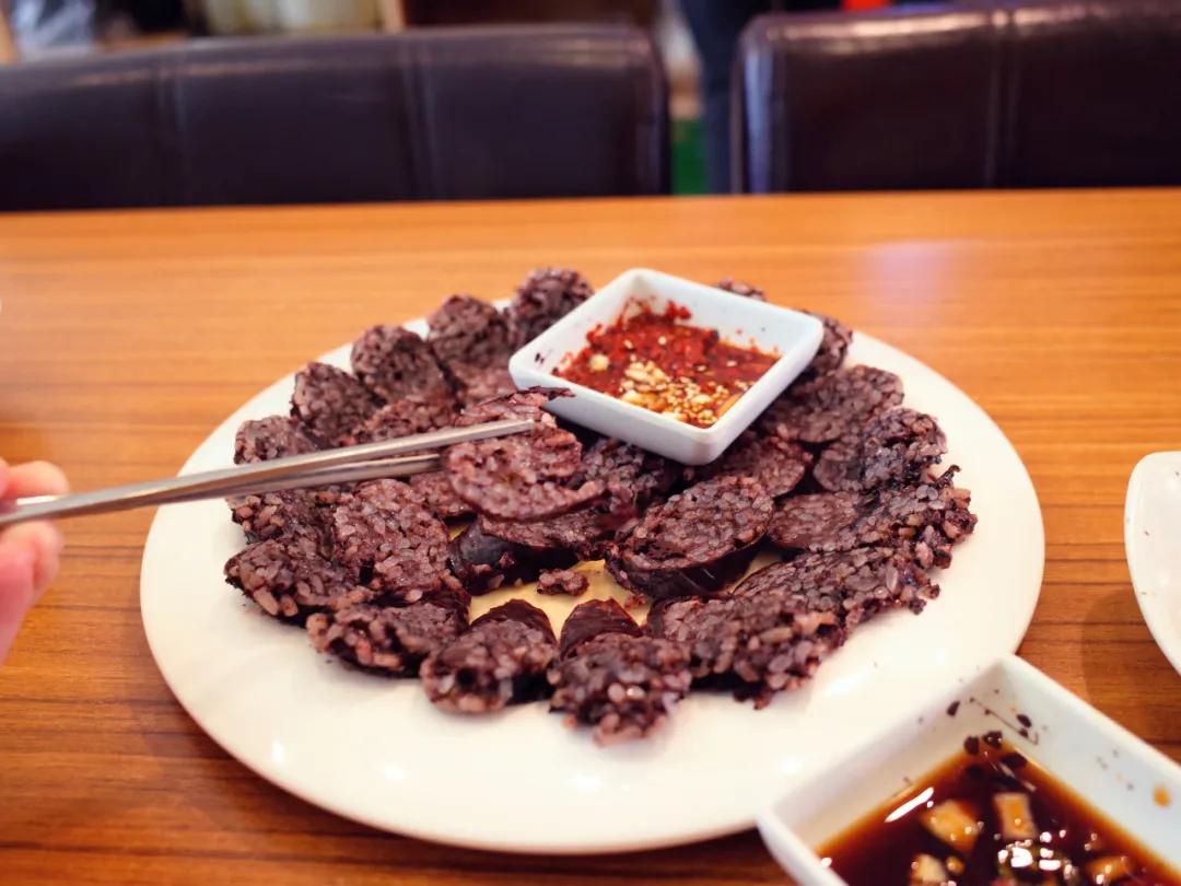 青岛好吃高端的店,青岛有什么很辣很好吃的