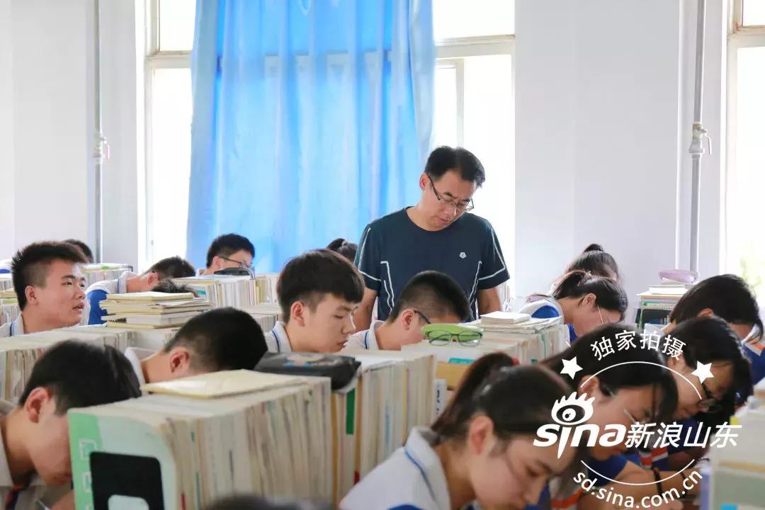 「章丘教育人物」走进章丘区第七中学李越：甘为人梯痴心不改