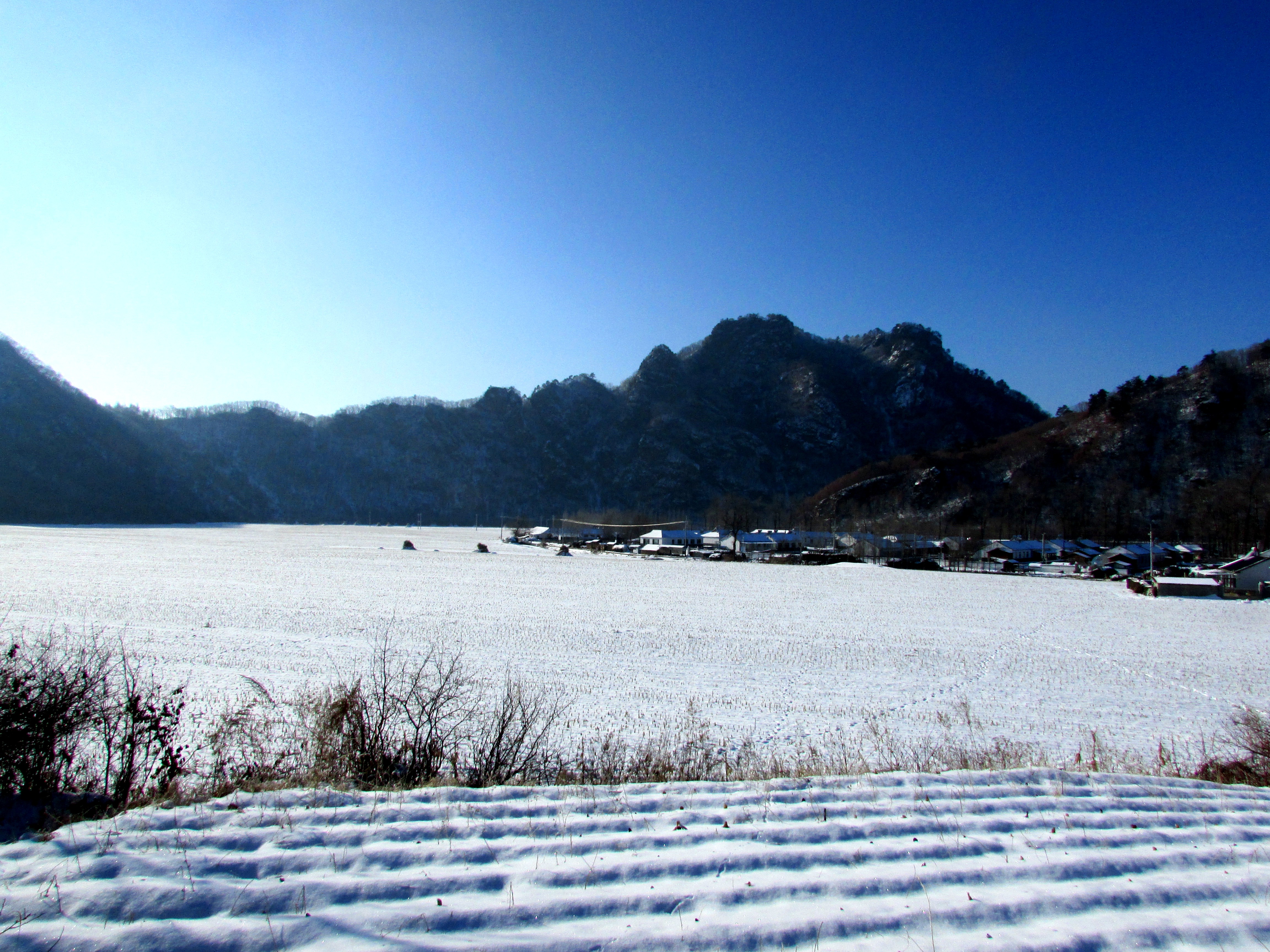 本溪湖里村冬季景色,本溪湖里村景色视频